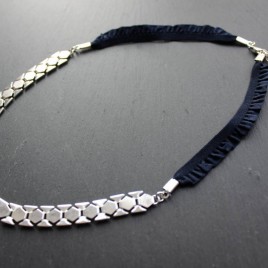 Headband Audacieuse argenté et biais H02